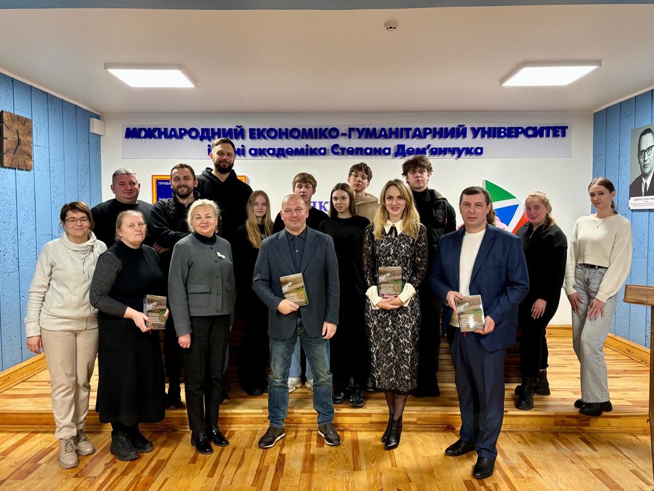 Презентація книги