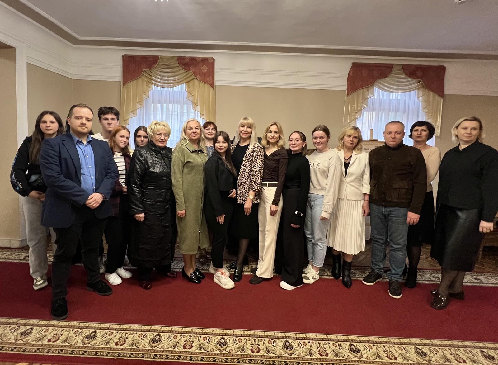 Драм театр