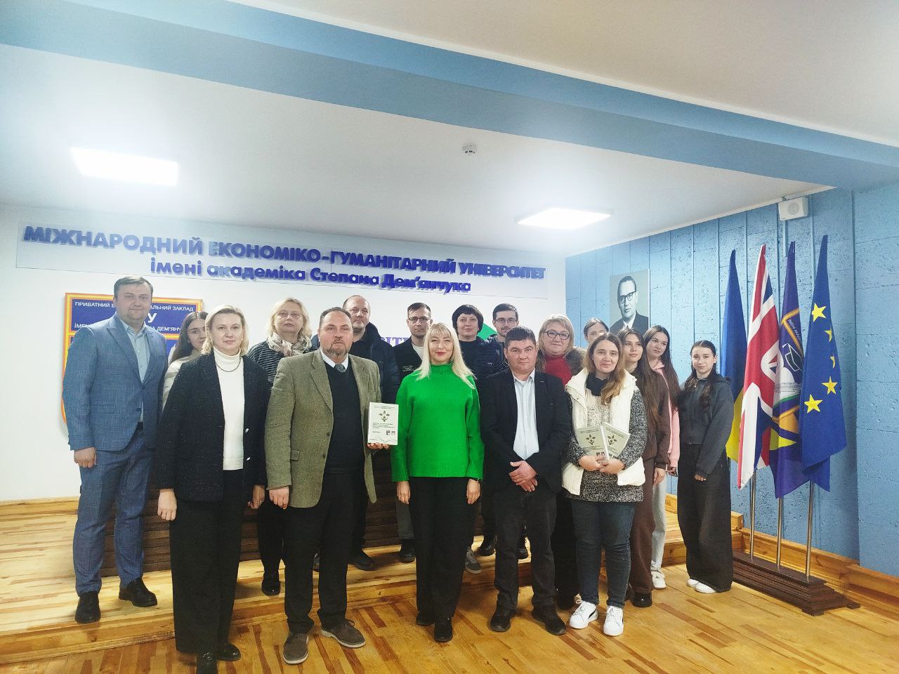 ПРЕЗЕНТАЦІЯ КОЛЕКТИВНОЇ МОНОГРАФІЇ
