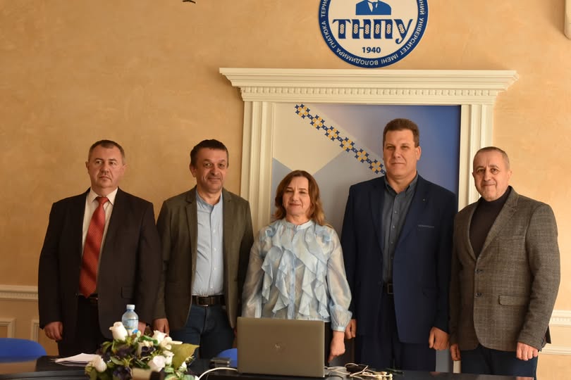 Опонент захисту доктора філософії