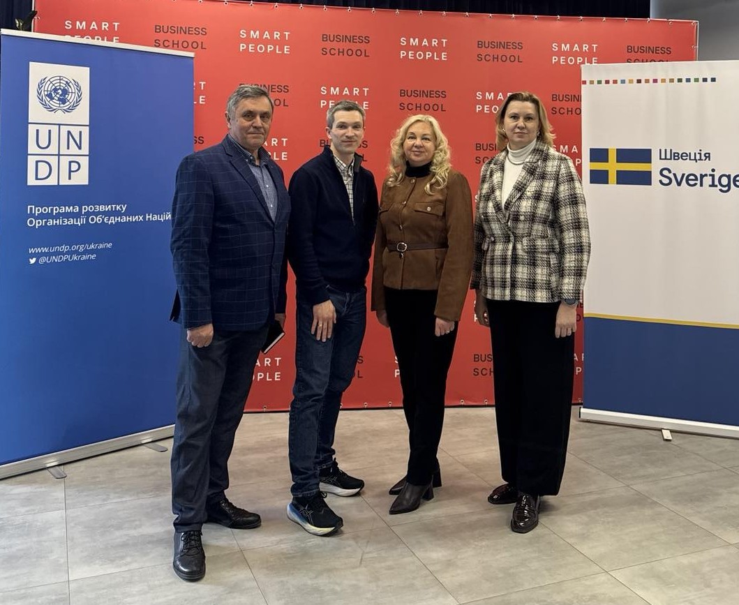 Представники МЕГУ взяли участь у дискусії про підготовку фахівців для потреб регіону