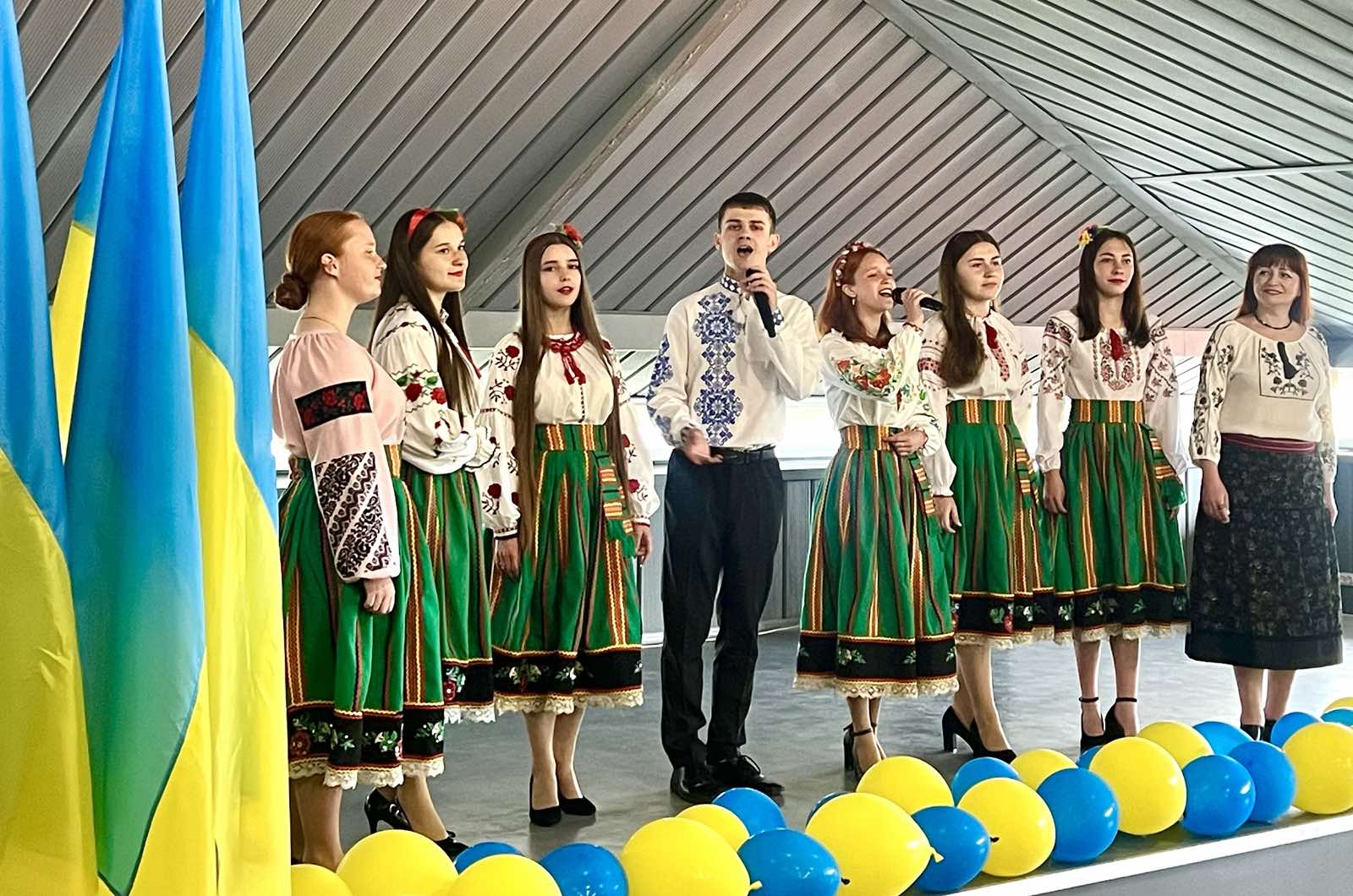 Вручення дипломів МЕГУ