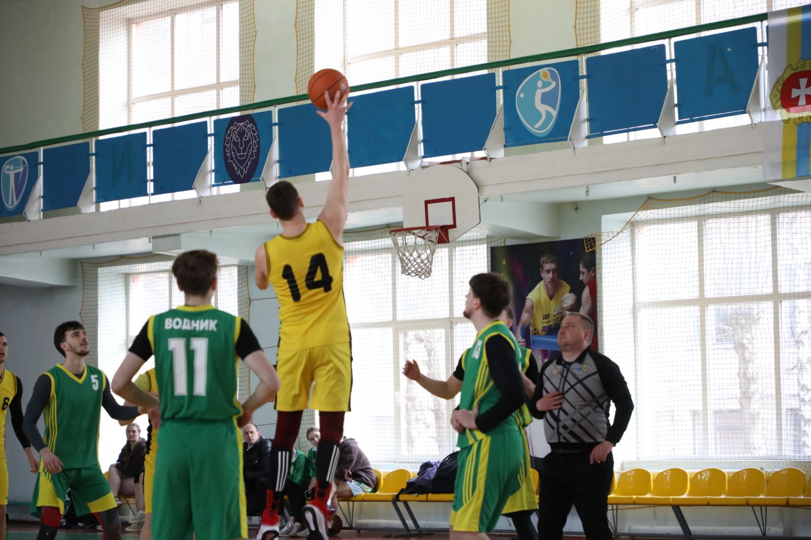 Пліч-о-пліч студентські ліги