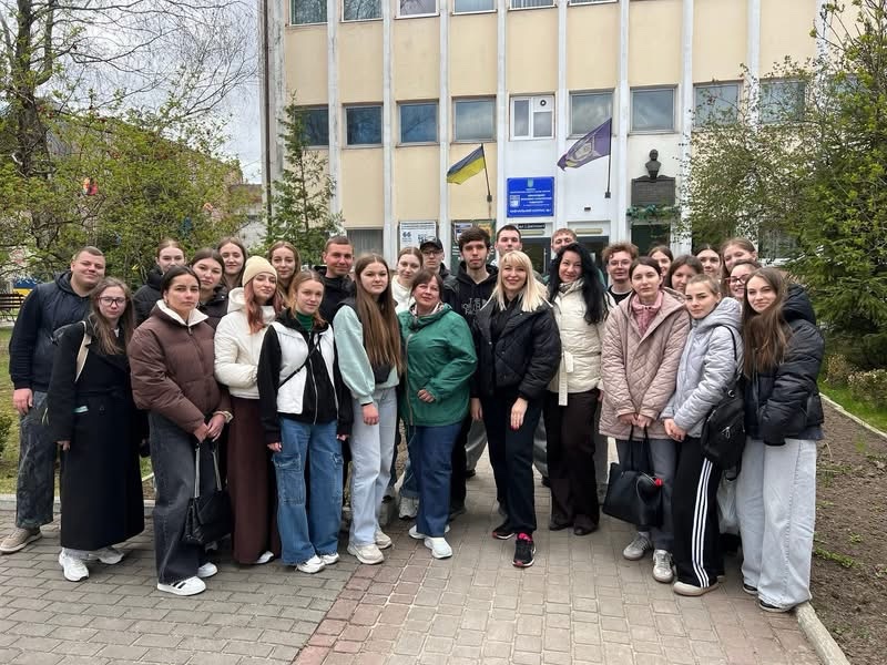 Спільне фото зі студентами ОП Психологія
