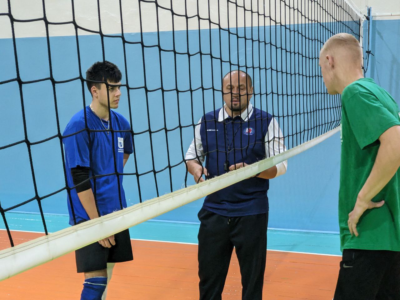 З нагоди 100‑річчя від дня народження засновника нашого університету академіка Степана Якимовича Дем’янчука відбувся Університетський турнір з волейболу серед студентських команд. Команда факультету кібернетики здобула почесне ІІІ місце, підтвердивши свою командну злагодженість, волю до перемоги та спортивний дух! Дякуємо організаторам, учасникам і вболівальникам за теплу підтримку та активну участь!