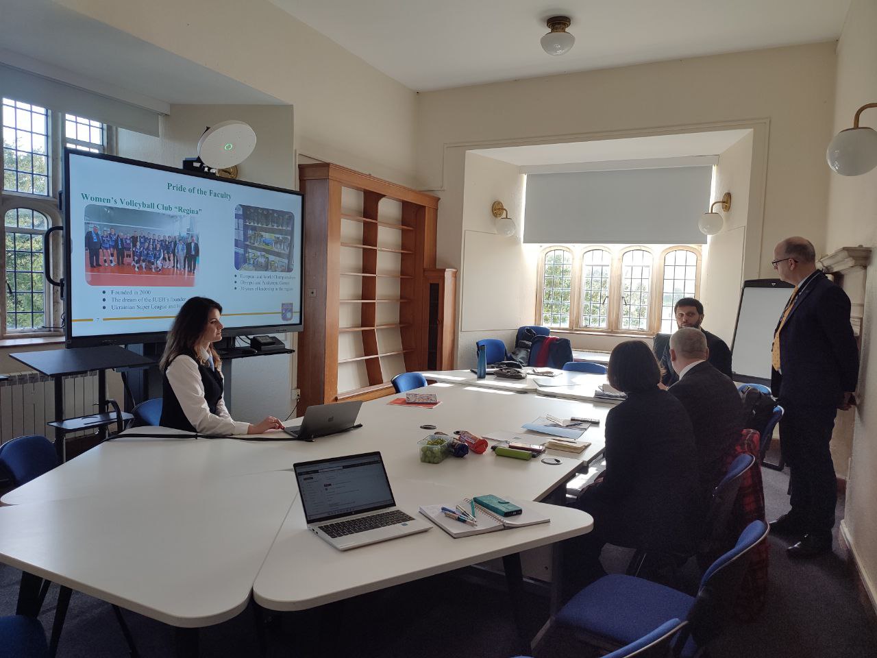 Окрема зустріч була присвячена організації діяльності «Центру Миру, Рівності та Сталого Розвитку» в МЕГУ, що є особливо важливою ініціативою в умовах війни в Україні, адже він покликаний стати платформою для наукового осмислення процесів миру, безпеки та відновлення держави.  