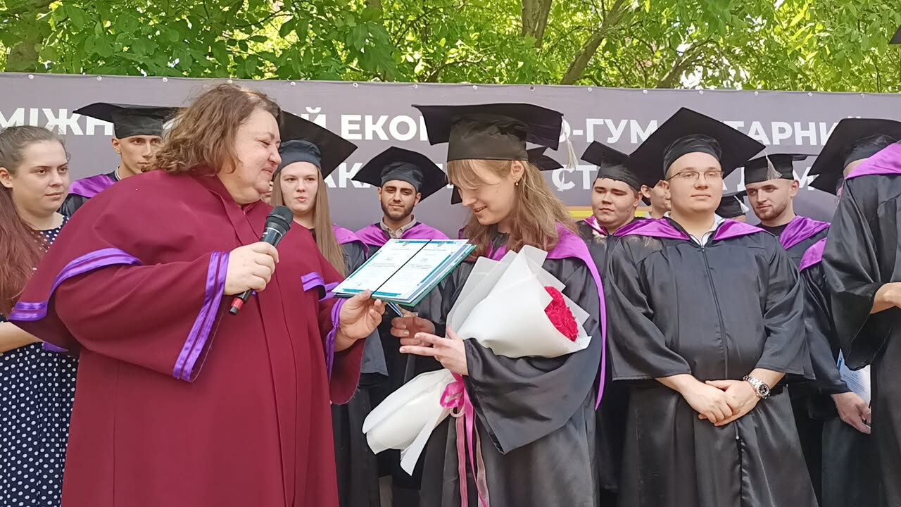 Факультет кібернетики вручення дипломів