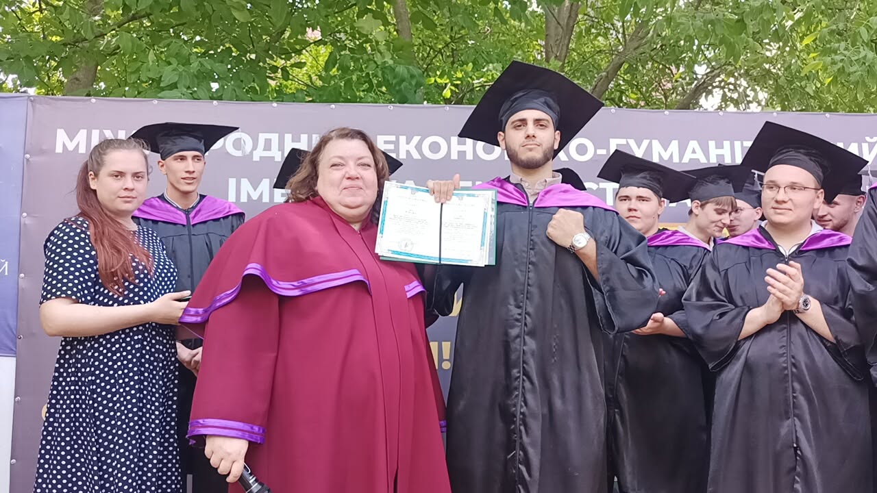 Факультет кібернетики вручення дипломів