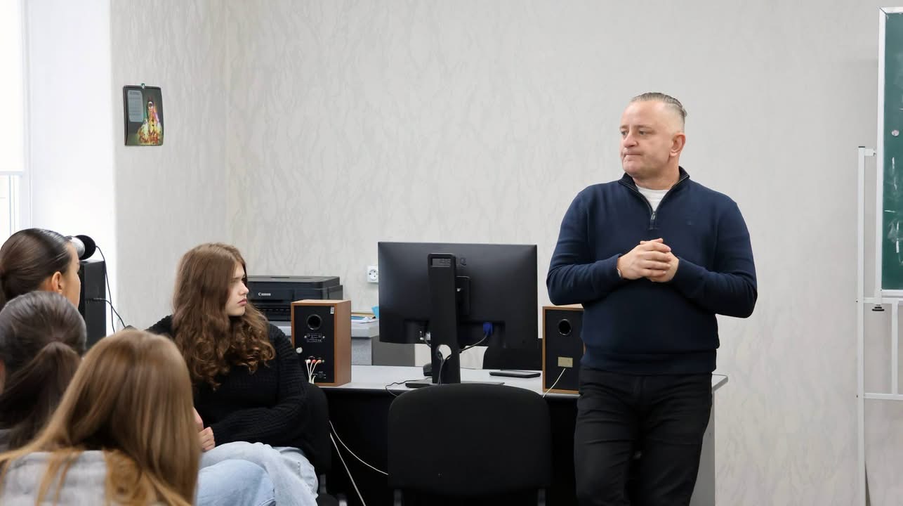 Викладачі МЕГУ ознайомили школярів  Костополя з азами телевізійної  справи 