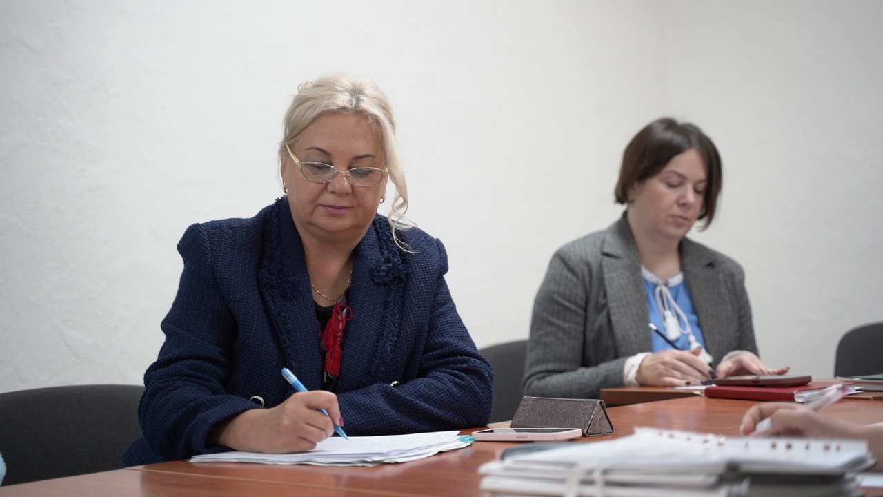Університетська родина об’єдналася навколо українського слова: у МЕГУ написали Всеукраїнський радіодиктант національної єдності