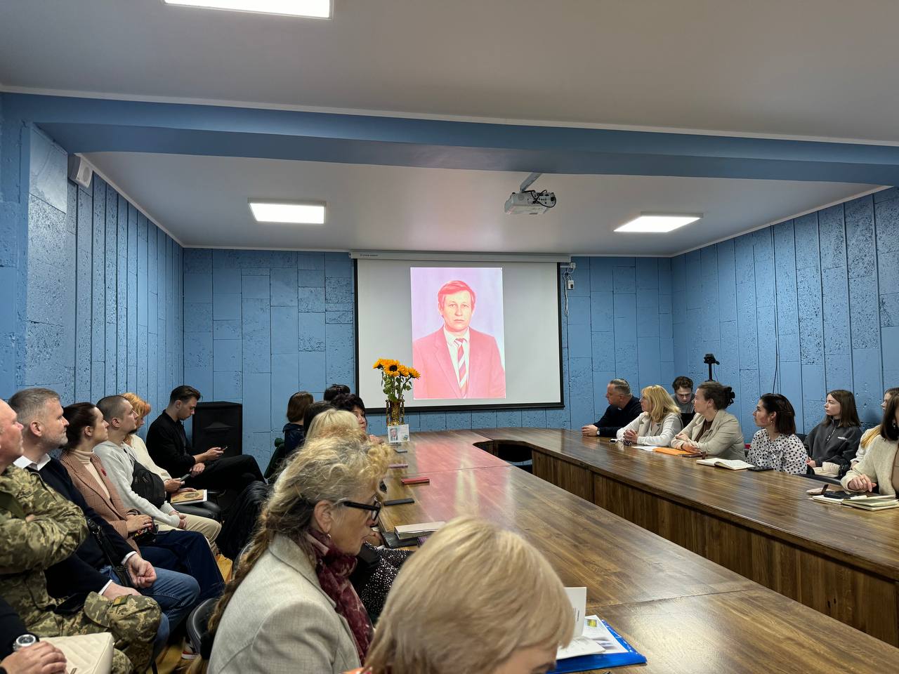 ПРЕЗЕНТАЦІЯ КНИЖКИ