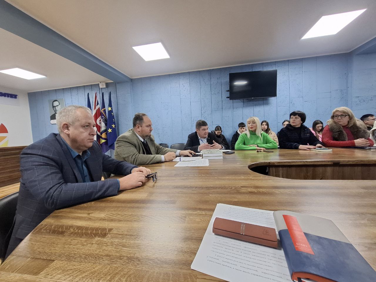 ПРЕЗЕНТАЦІЯ КОЛЕКТИВНОЇ МОНОГРАФІЇ