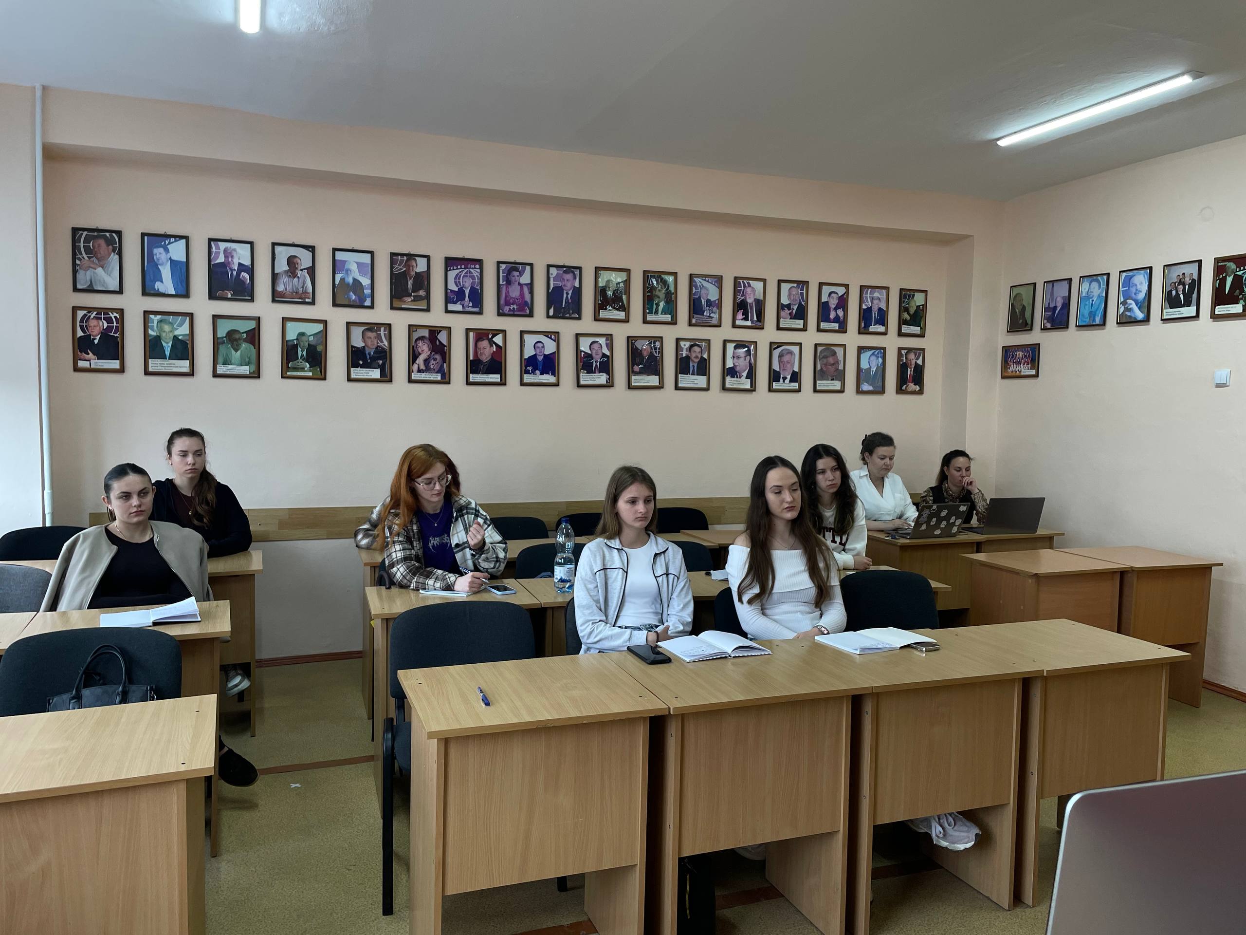 На факультеті журналістики відбулася пресконференція з представницею Нацради з питань телебання і радіомовлення в Рівненській області Лілією Гринюк