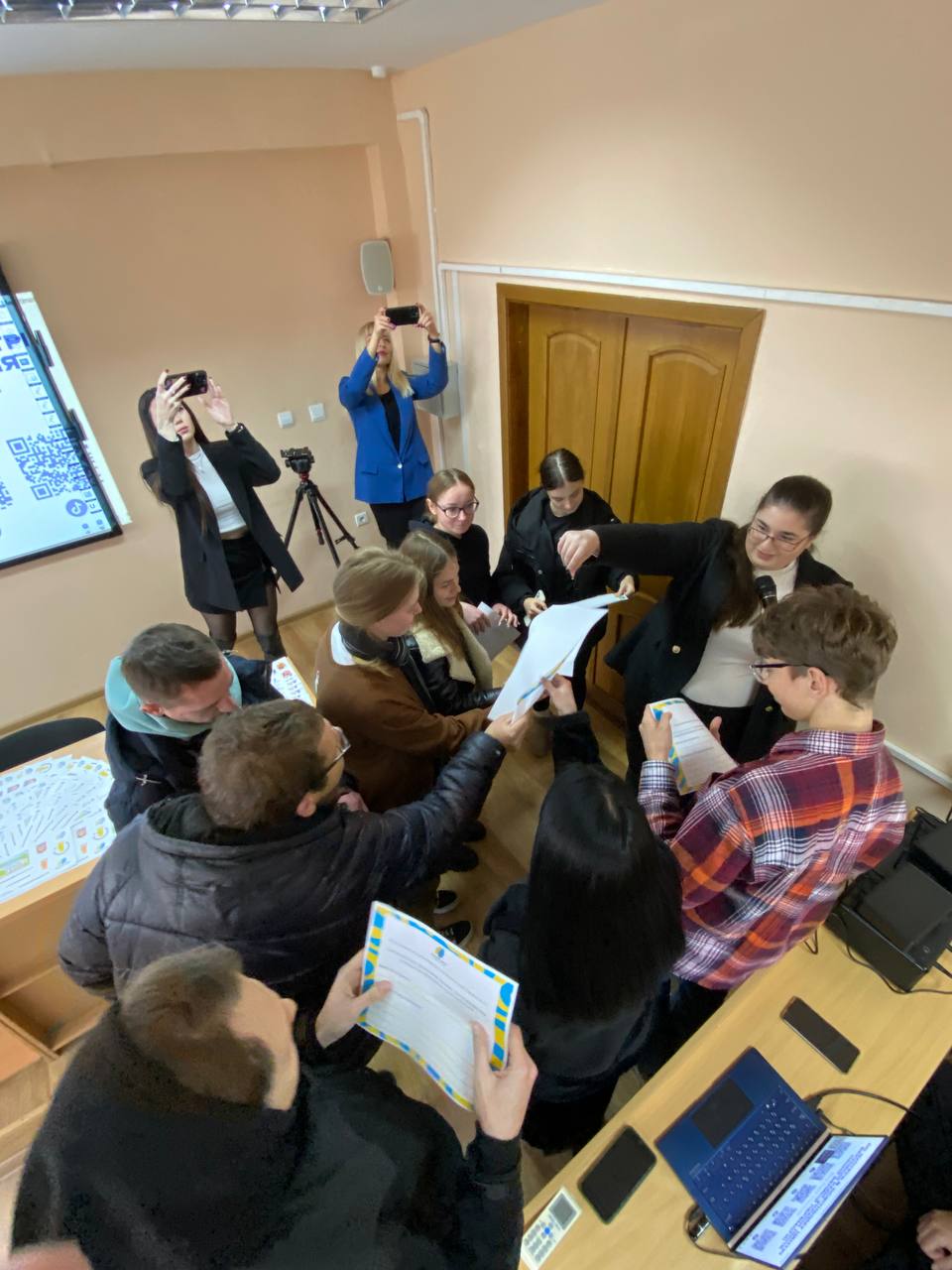 Новини