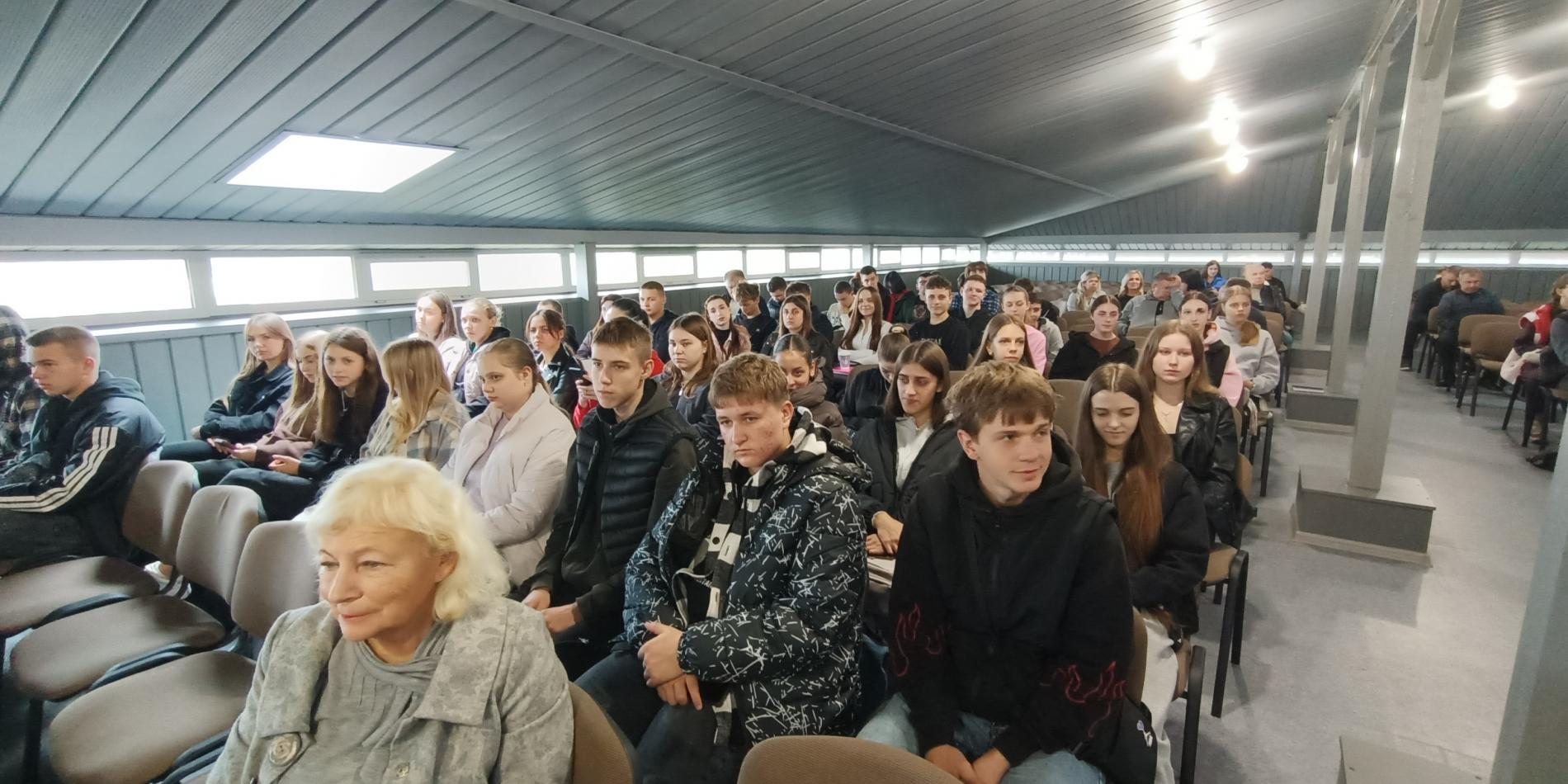 Студенти факультету кібернетики МЕГУ долучилися до наукового круглого столу «Академічна доброчесність: виклики сучасного освітньо-наукового простору»