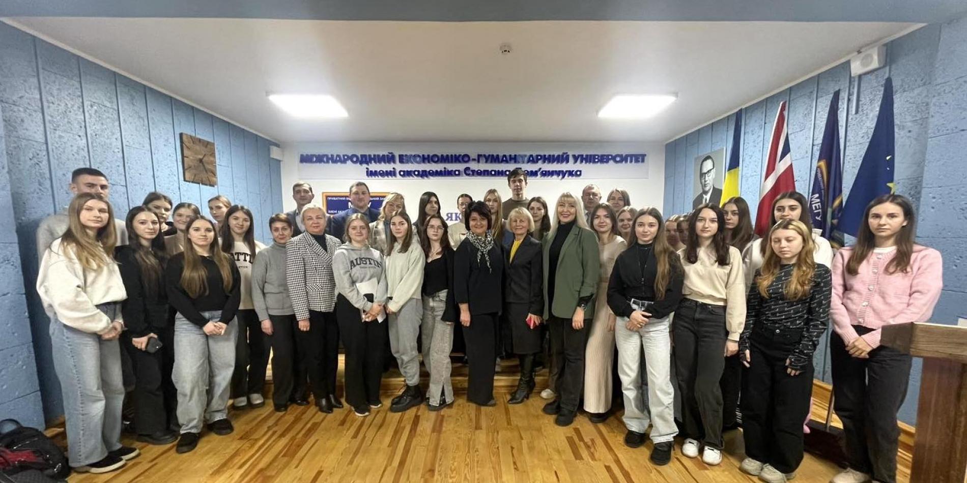 Круглий стіл до 170-річчя Дмитра Яворницького на історико-філологічному факультеті МЕГУ