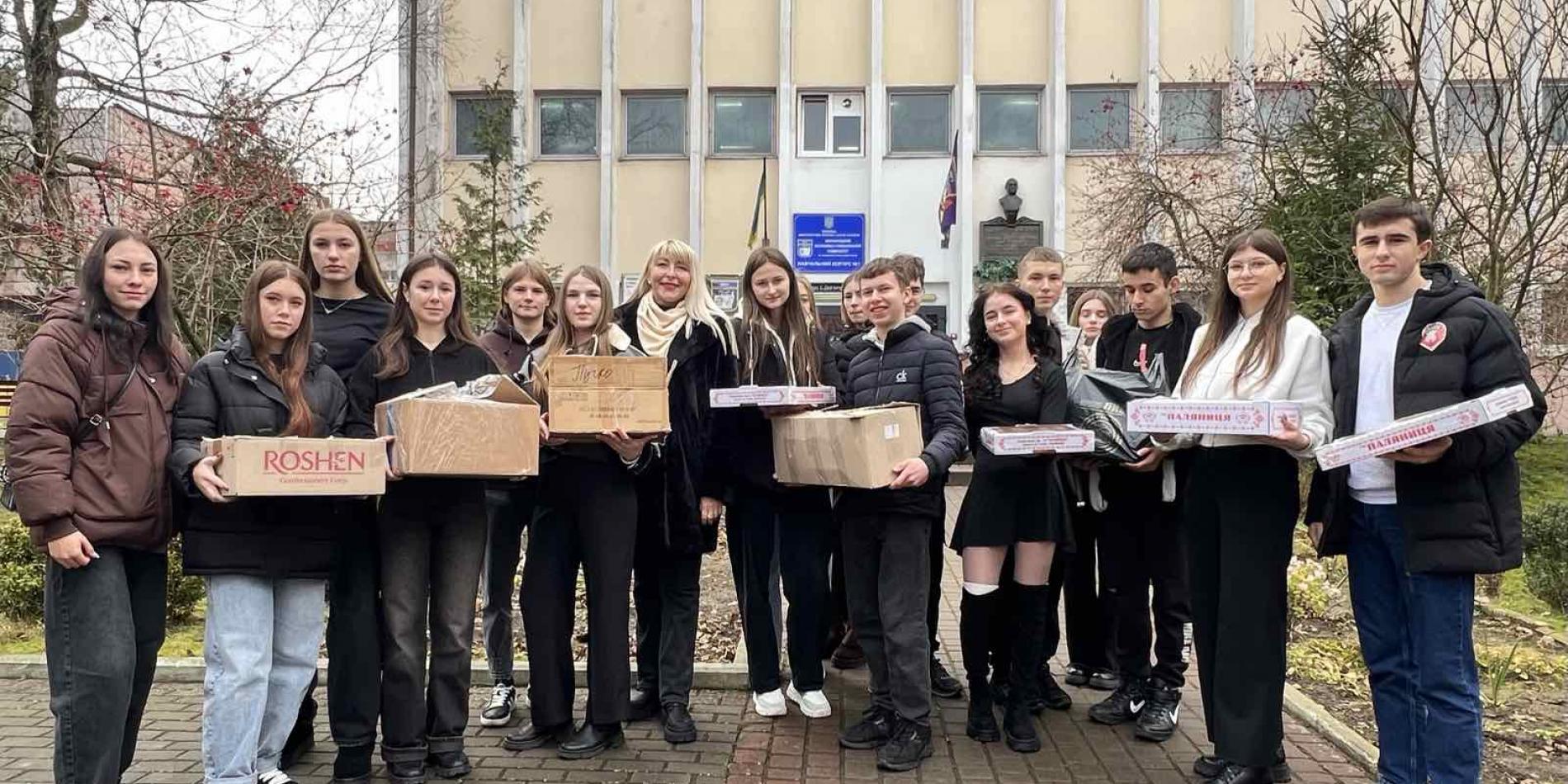 Представники МЕГУ відвідали військових у Рівненському обласному клінічному госпіталі