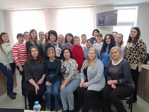 Мовленнєвий етикет педагога: професійний діалог науки і практики