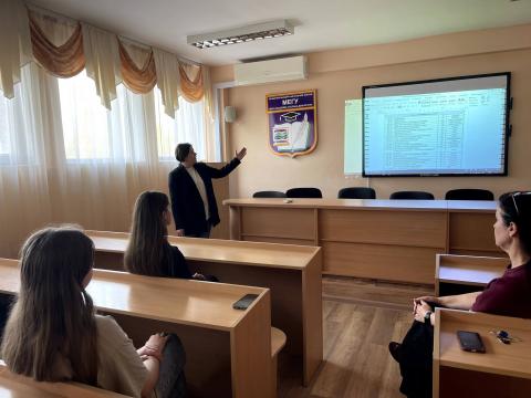 Презентація ОП Мова і література англійська