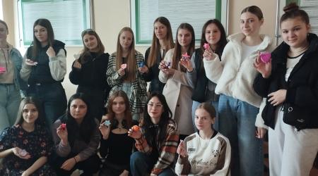 Першокурсники психології креативно відзначили