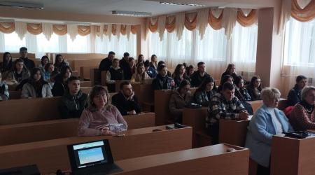Студенти мегу на лекторії