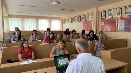 Проведення лекцій та тренінгів для помічників осіб з обмеженими