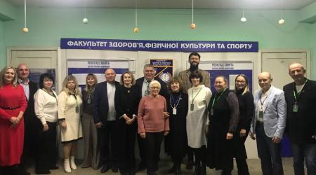 Пленарне засідання на факультеті ЗФКіС