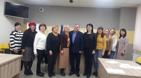 Семінар для учителів зарубіжної літератури провела професор Лілія Овдійчук, завідувачка кафедри української мови та літератури МЕГУ