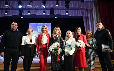 Наукове визнання науковець року