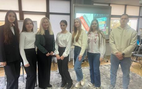 Студенти МЕГУ занурилися у «Світ загадок і символів Дена Брауна»