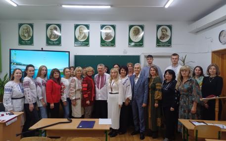 Викладачі кафедри української мови та літератури — учасники регіональної конференції “Актуальні проблеми культури української мови і мовлення”.