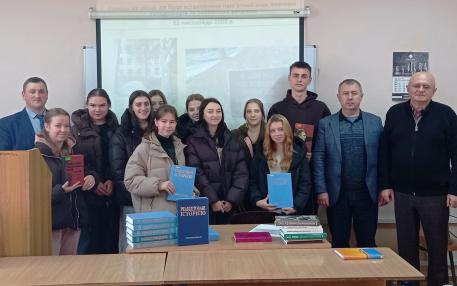 У МЕГУ провели дуальну лекцію на тему: «Історична наука в сучасному дискурсі: «Реабілітовані історією» як важливий державний і дослідницький проєкт»